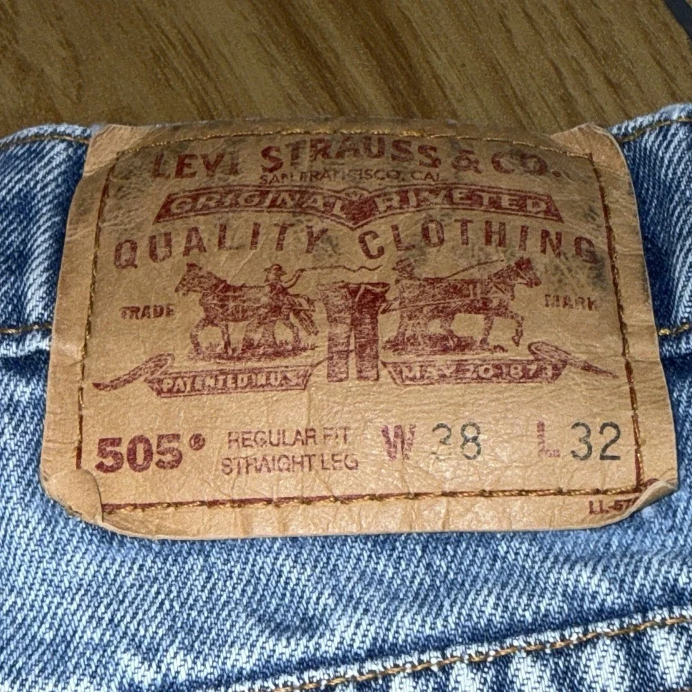Vintage 1998‎ Levi's 505 Jeans 38x32 Regular Fit Straight Leg Made in Colombia